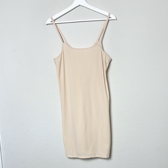 NWT SKIMS Fits Everybody Slip Dress Sand - Picture 3 of 6